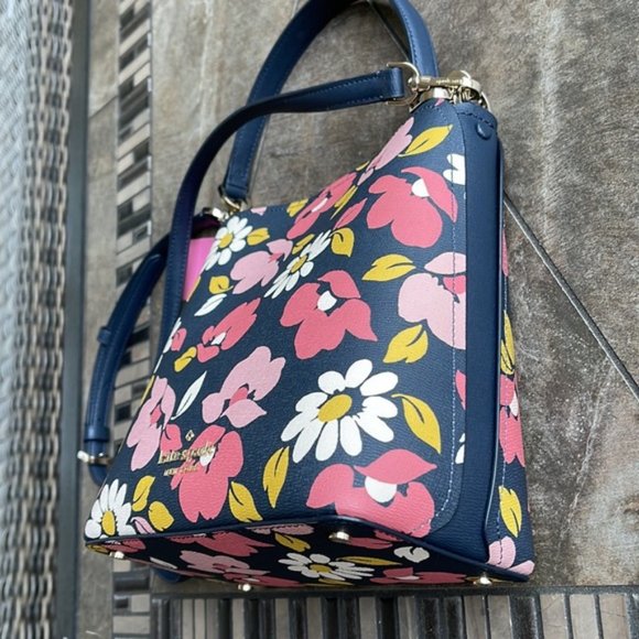 Kate Spade Darcy Small Bucket Bag Road Trip Floral Blue Multi - Picture 3 of 16